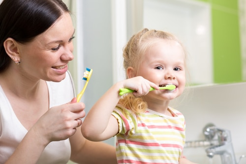 10 Oral Hygiene Habits You Need to Break Now